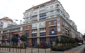 Garay Terrace Residence